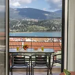 Vibes 9 Argostoli (Kefalonia)