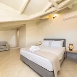 Vibes 9 * Argostoli (Kefalonia)